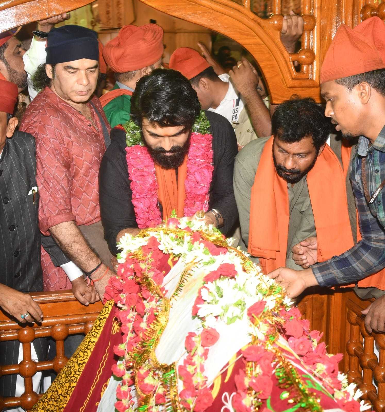 Ram Charan Ameen Peer Dargah photos