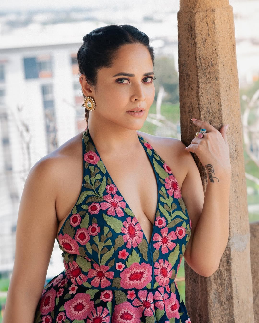 Actress Anasuya Bharadwaj hot images