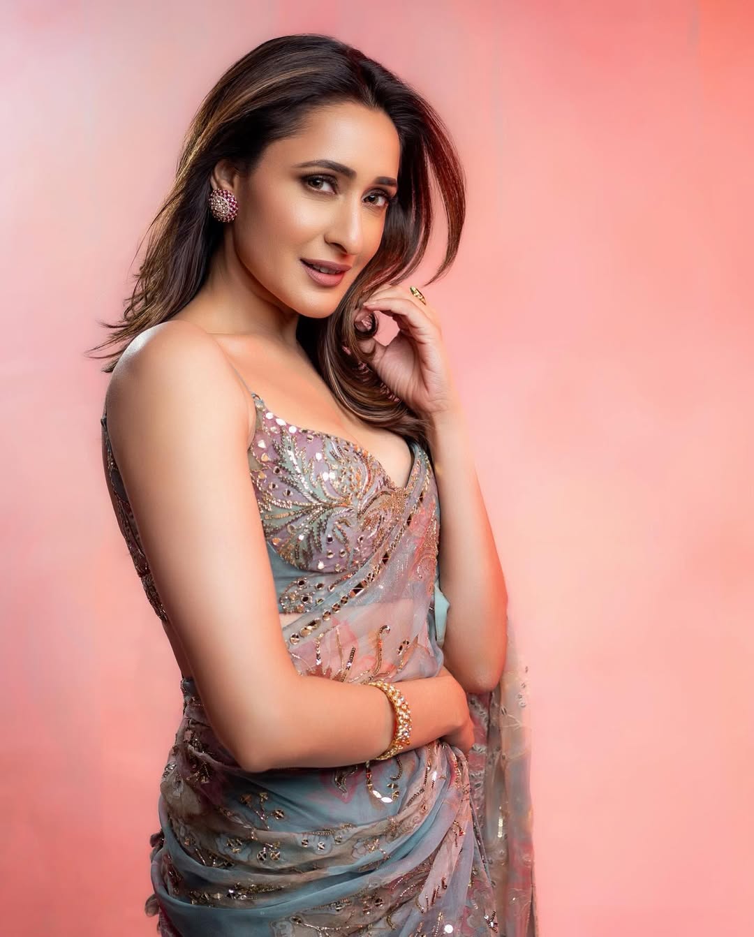 Actress Pragya Jaiswal sexy images 