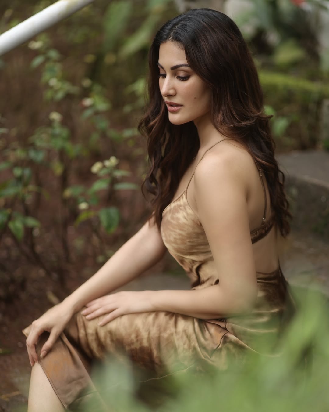 Amyra Dastur latest hot and sexy photos