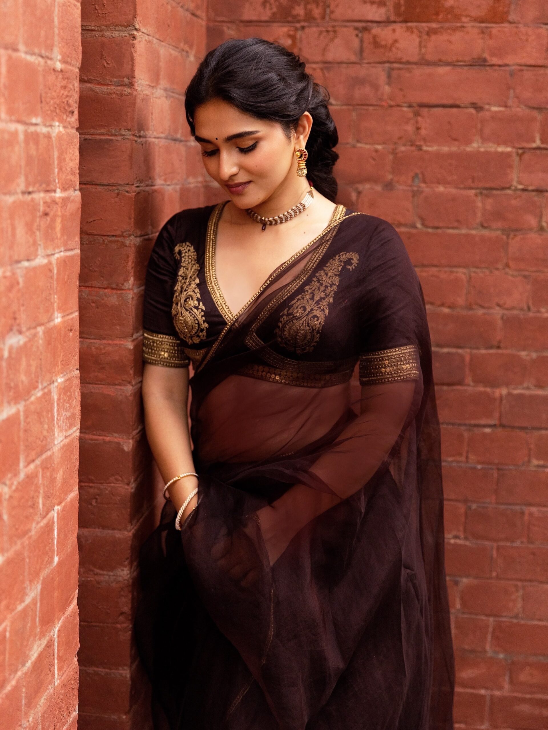 Kayadu Lohar’s latest images and photos, including her recent photoshoots