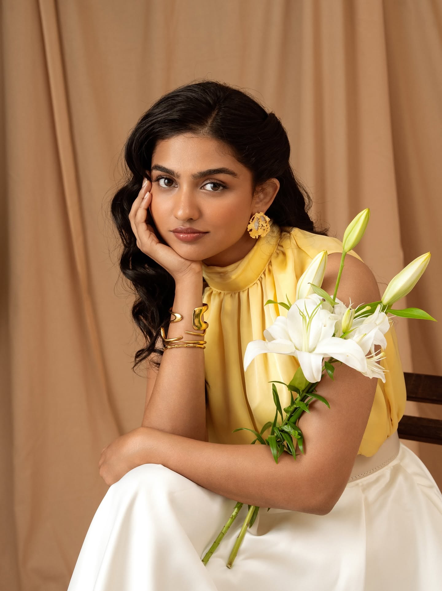 Mamitha Baiju Latest Hot and sexy pics
