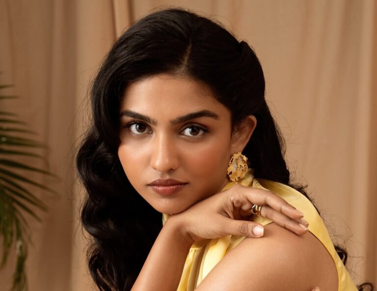 Mamitha Baiju Latest Stunning Pics