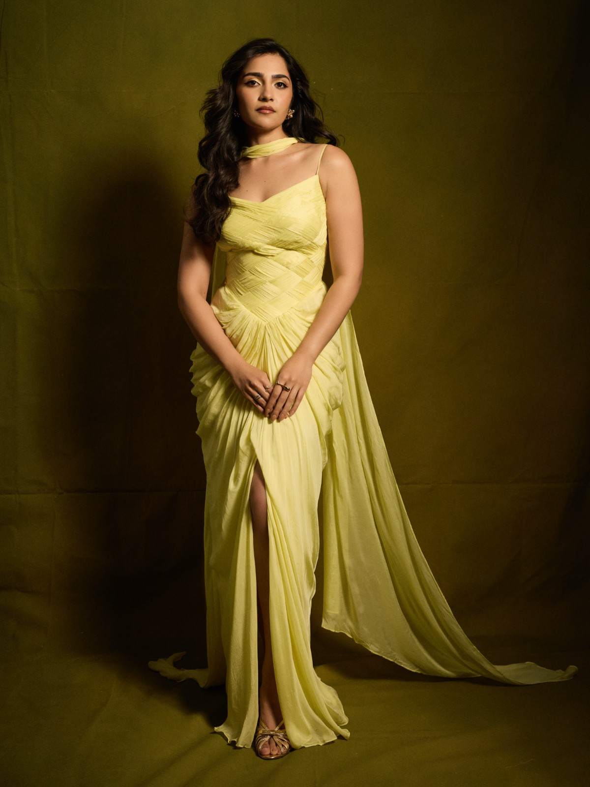 Rukmini Vasanth’s latest hot images, sexy pics, and navel photos