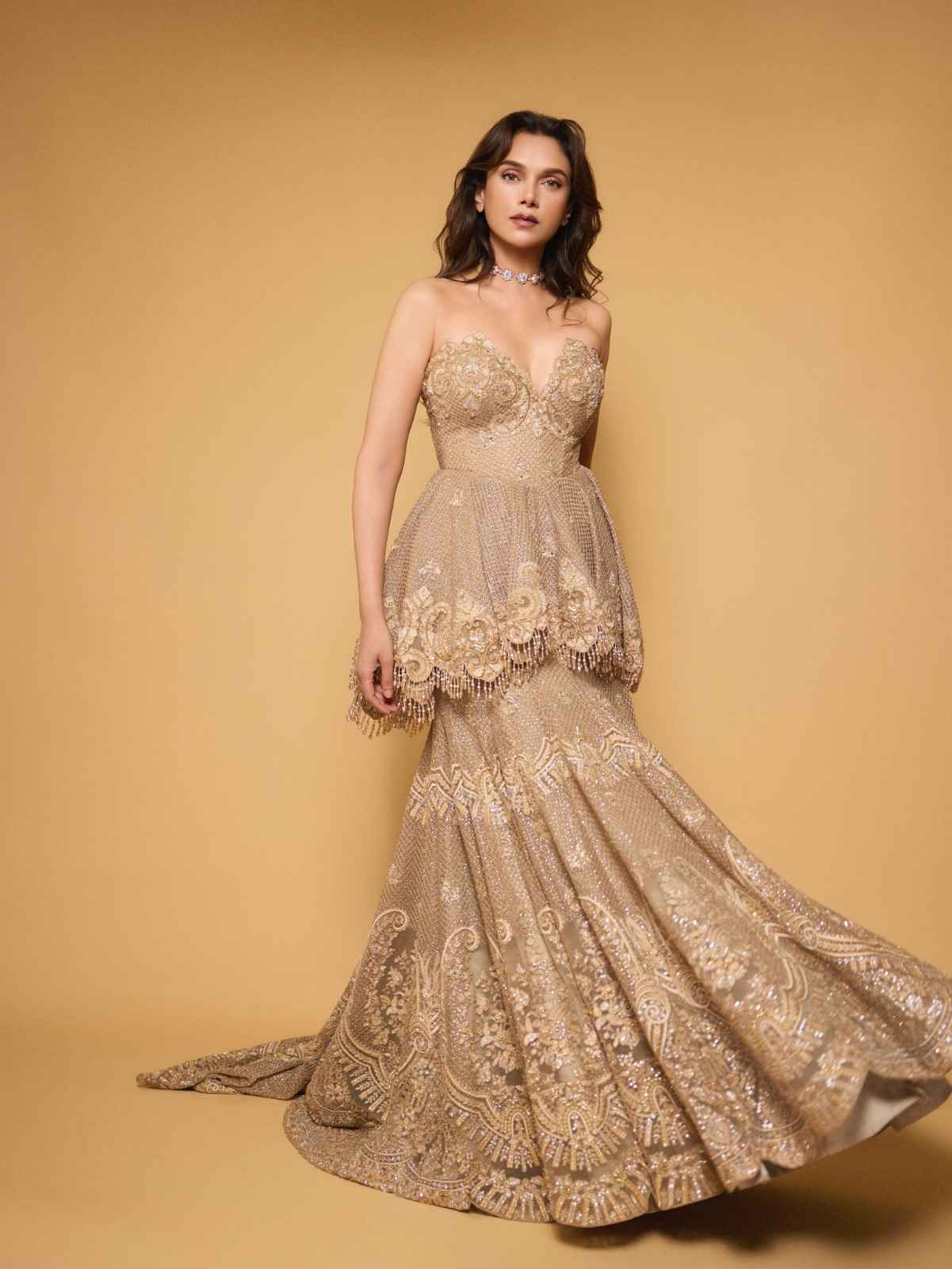 sexy and beautiful Aditi Rao Hydari pics with Siddharth