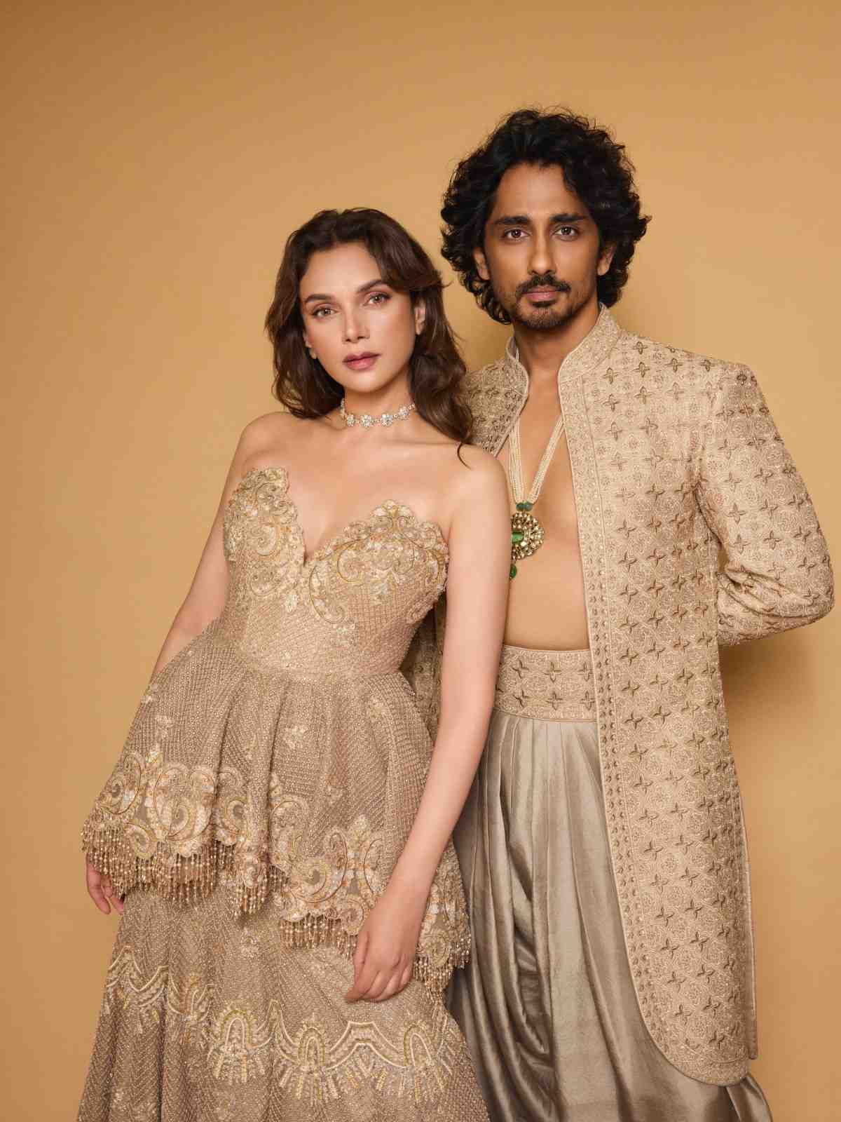 sexy and beautiful Aditi Rao Hydari pics with Siddharth