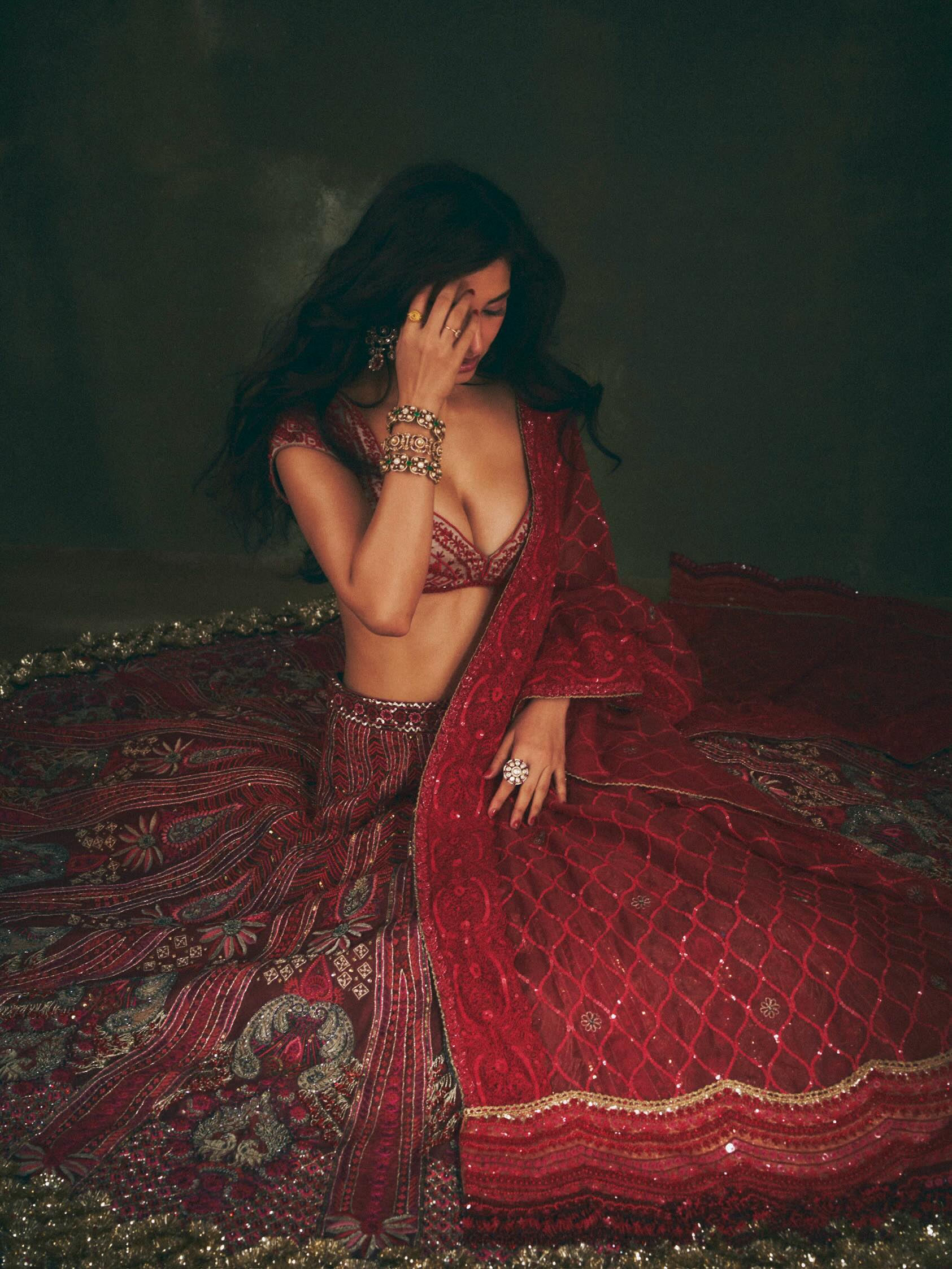 Disha Patani hot glam show photos