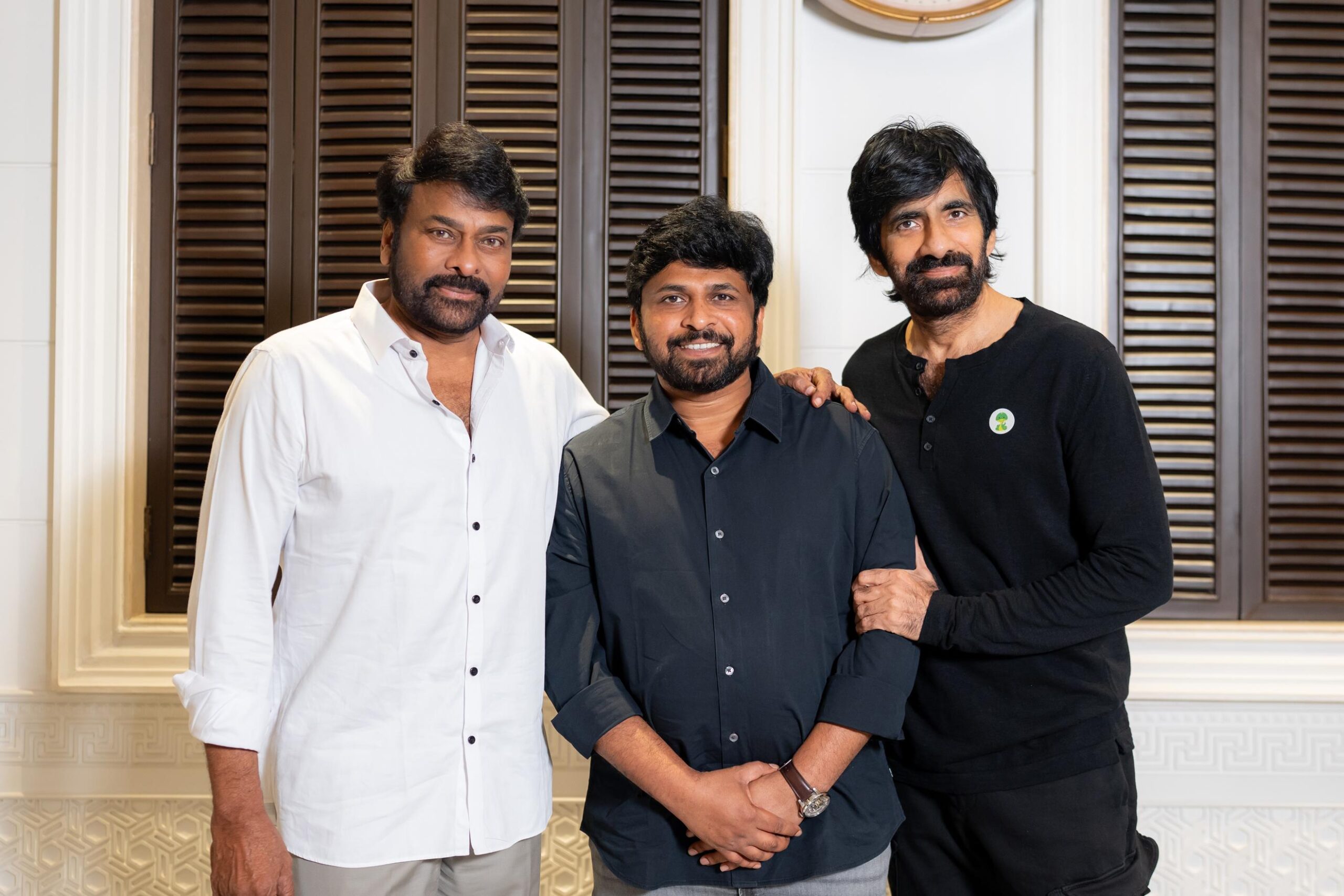 Ravi Teja Irumudi Team Met Chiranjeevi and Ram Charan