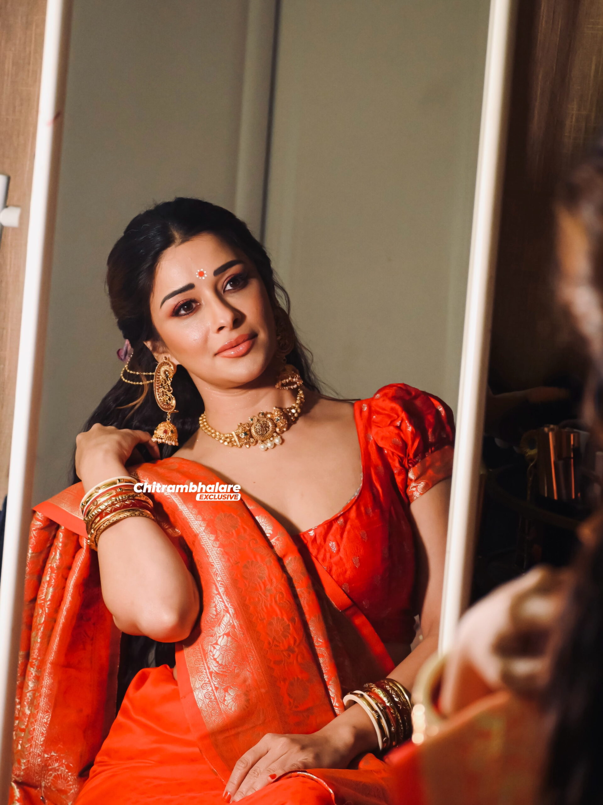 Actress Nyrraa Banerjee hot and sexy images