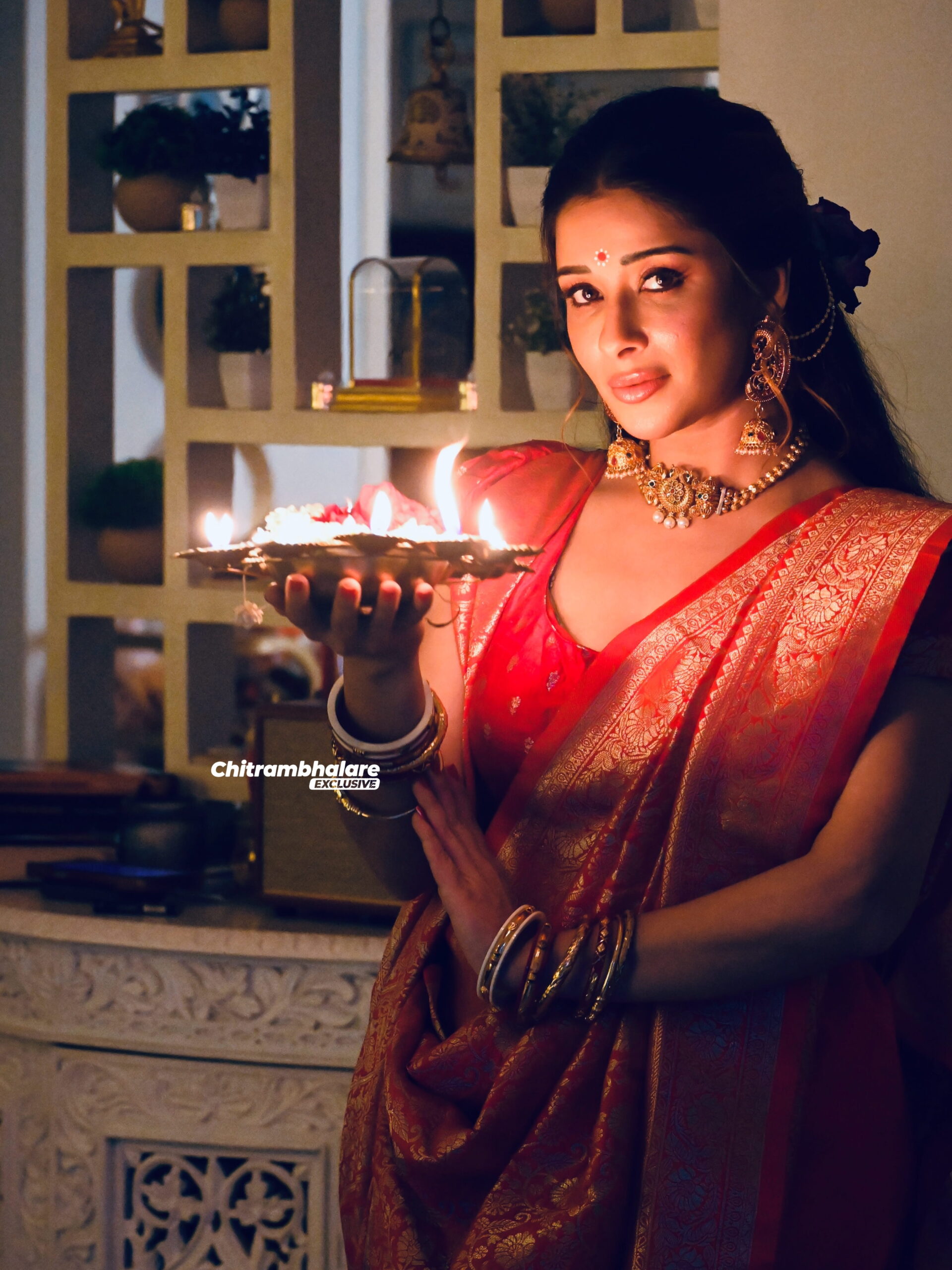 Actress Nyrraa Banerjee hot and sexy images