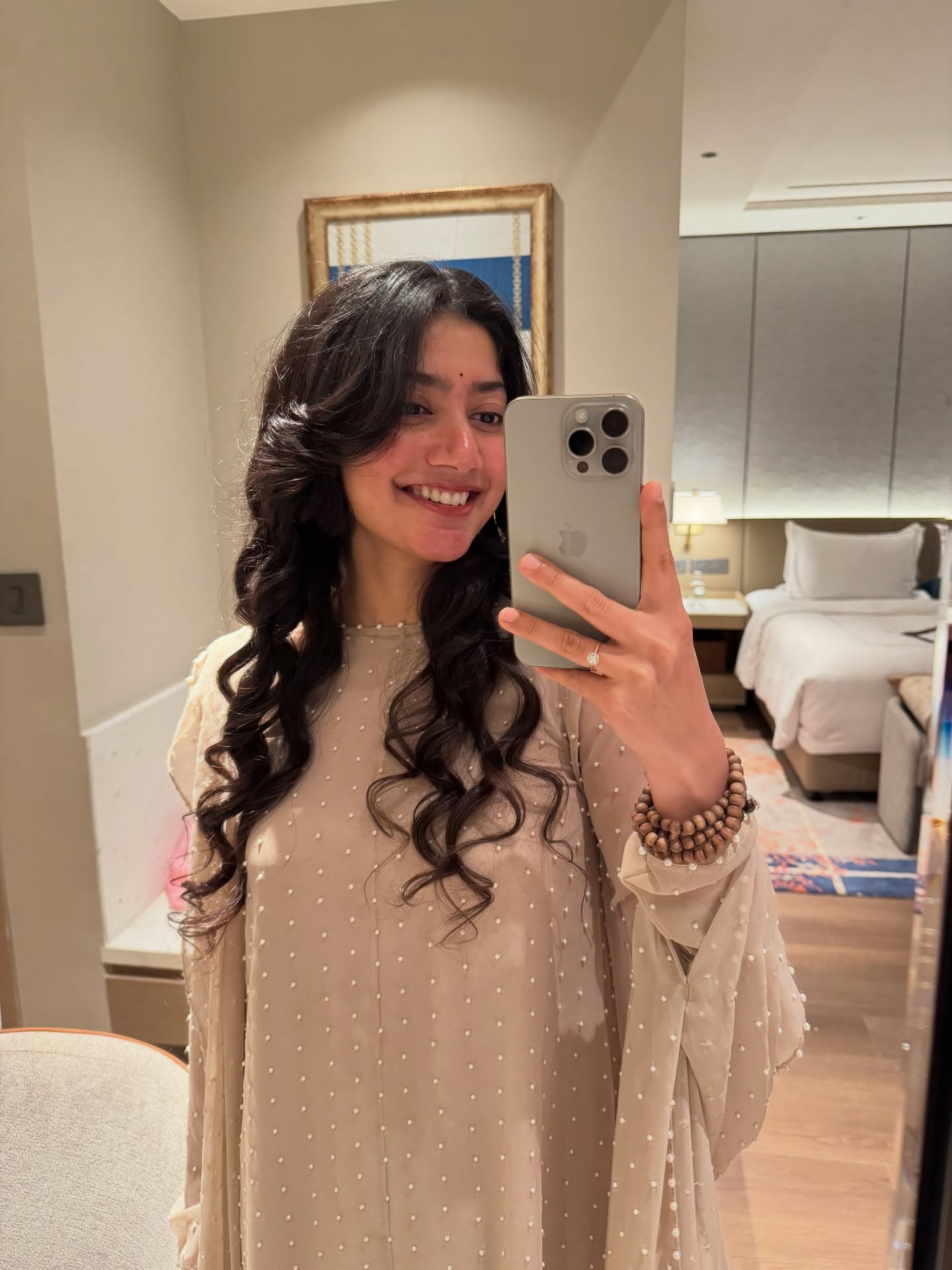 Sai Pallavi Latest Photos and Navel pics