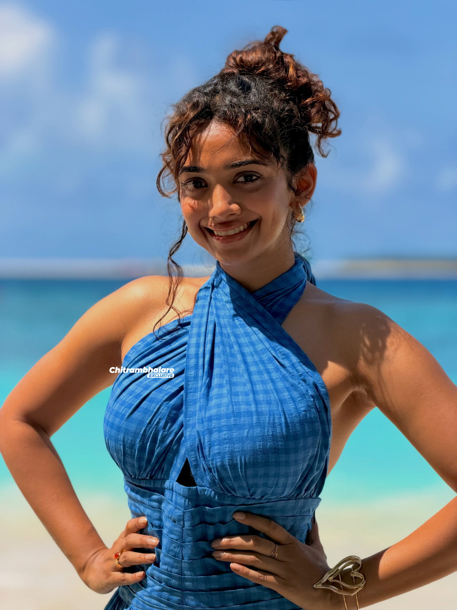 Tamil actress Saanve Megghana Hot and sexy images