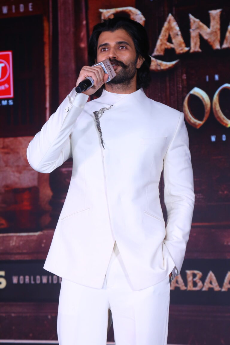 Vijay Deverakonda Ranabaali Movie Trailer Launch Photos